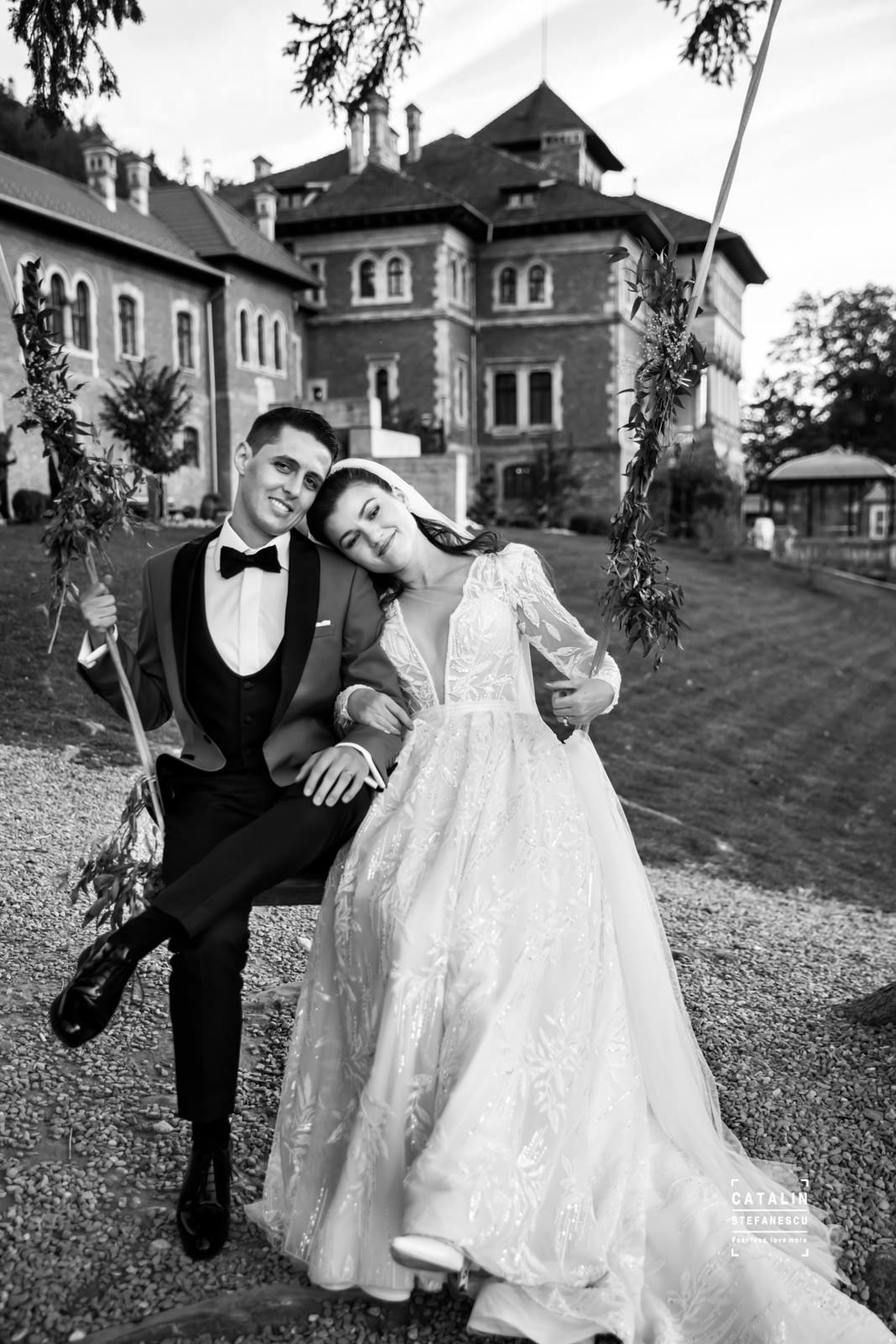 Sedinta Foto Castelul Cantacuzino - Fotograf Nunta Bucuresti - Catalin Stefanescu - Trash The Dress Izabela & Florin