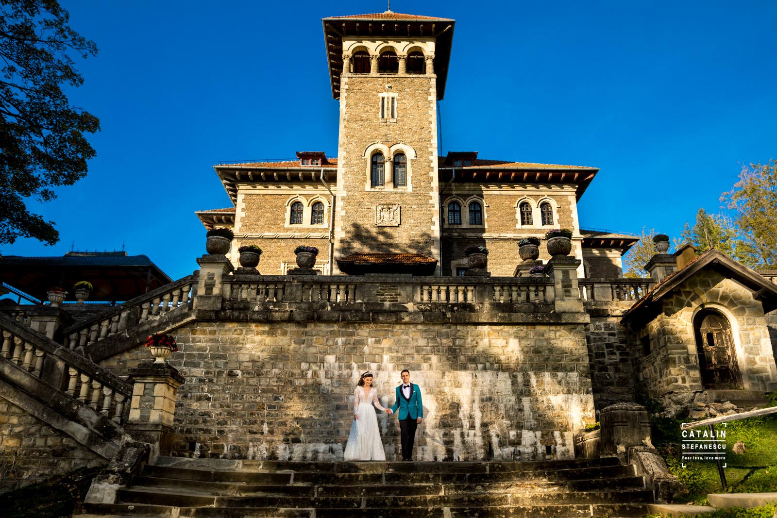 Sedinta Foto Castelul Cantacuzino - Fotograf Nunta Bucuresti - Catalin Stefanescu - Trash The Dress Izabela & Florin